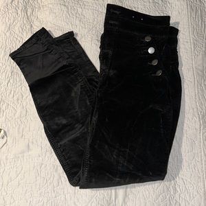 Black, velvet ankle leggings